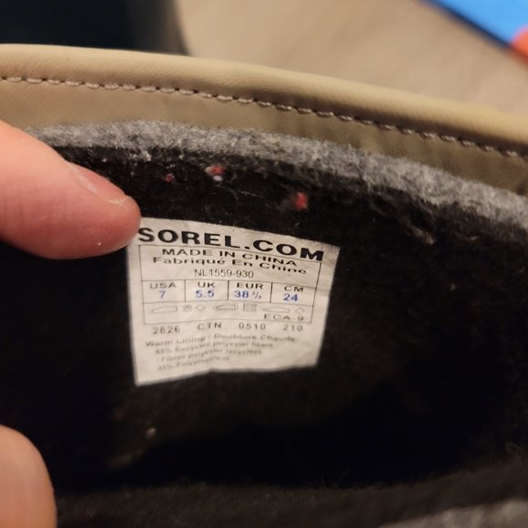 Sorel Winter Boots - Picture 4 of 4